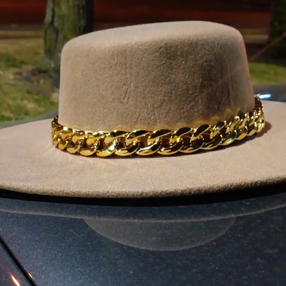 Tan Wide-Brim Hat with Gold Chain - Picture 4 of 4